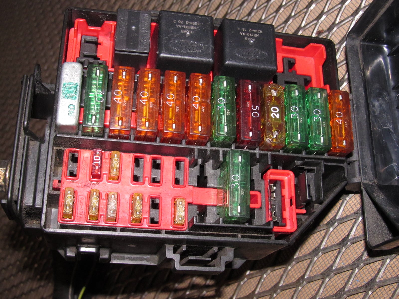 Fuse box image 14